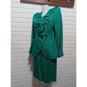 Rimini Vintage Women's Green Silk Gold Rhinestone Clasp Two-Piece Skirt Set Size
